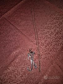 Collana con ciondolo lettera K