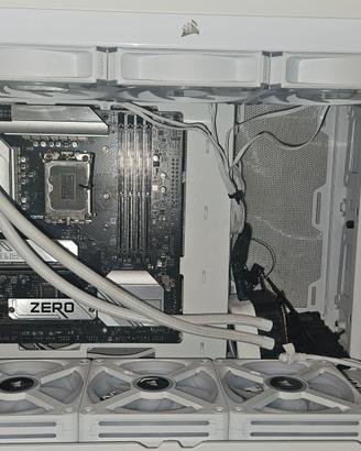 Blocco pc Total white mAtx