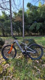 FULL E-BIKE FOCUS SAM2