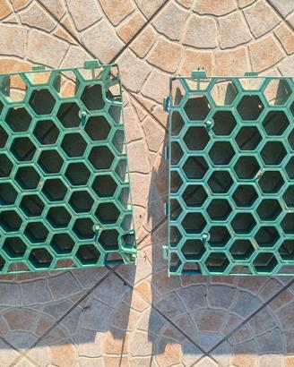 griglia plastica autobloccante salvaprato 40x40