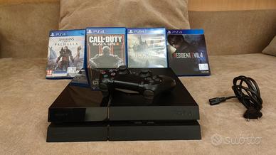 Console PlayStation 4 + 4 giochi