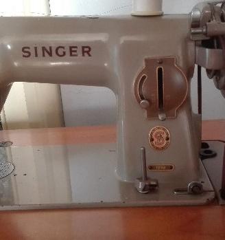 Macchina per cucire singer manuale