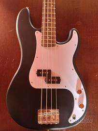 Basso Precision Squier  Fender