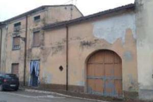 Immobile in asta di 368 m² con 4 locali a Mariana 