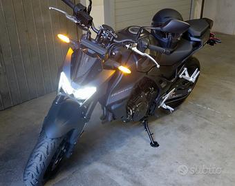 HONDA HORNET CB 750 BLACK 2026