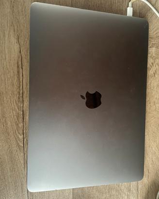 Macbook pro 13” 2017 con processore 2.3 GHz 121 gb