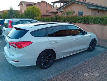 Ford focus 1.0 125 cv ecoboost
