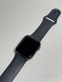 Apple Watch Series 4 40 mm GPS + Cellular Apple