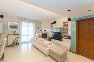 TRE LOC CON TERRAZO DI 70MQ - BASSE SPESE !