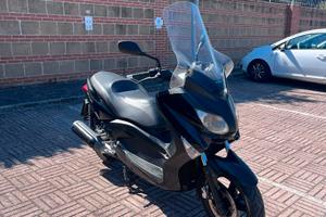 Yamaha XMax 250
