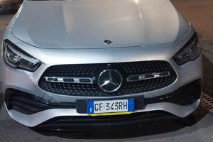 GLA 200 versione premium AMG