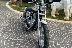 HARLEY DAVIDSON 883- 5.470 km UNICO PRO