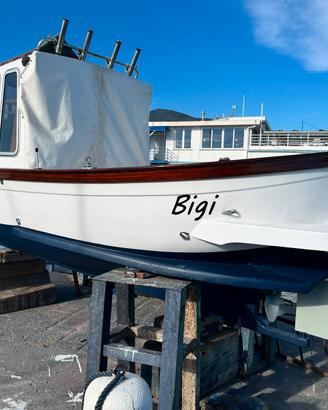 Gozzo cabinato semiplananate