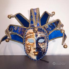 Maschera veneziana blu e oro, con campanelli