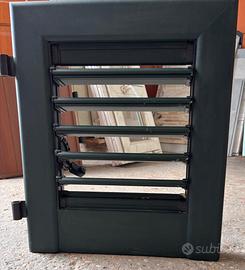 copie singole di scuri porte piccole