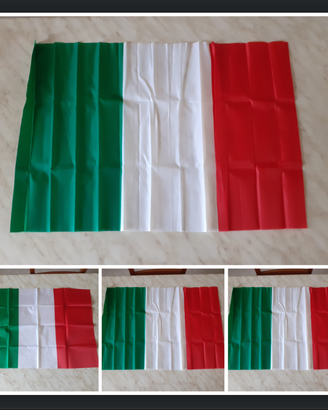 4 Bandiere tricolore Italia