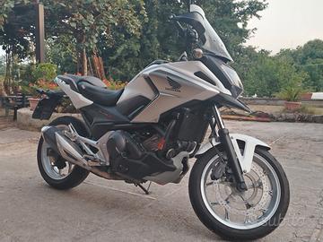 Honda NC750X DCT 