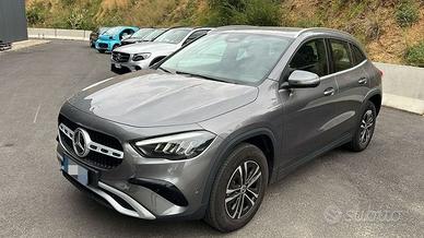 Mercedes-Benz GLA 250 e Plug-in hybrid Automa...