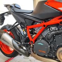 Akrapovic Splip-on ktm 1290 superduke R 2020-2023
