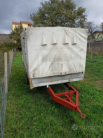 Carrello rimorchio per trattore