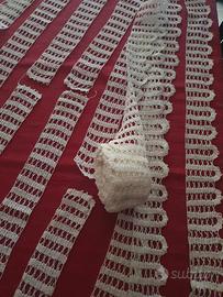 Uncinetto a filet a mano