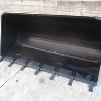 Benna nuova per terna o pala gommata