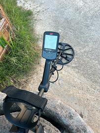 Metal detector Minelab Equinox 700