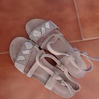 Sandali nuovi marca Grunland n. 39