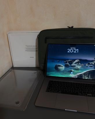 MacBook Air da 15" con chip Apple M2