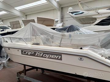 Barca Capelli open honda 100cv