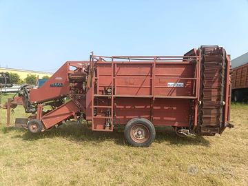 raccoglitrice Pomac trainata per patate, cipolle, 