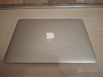 Macbook Air A1466,  2017  intel i5 / 8gb, Monterey