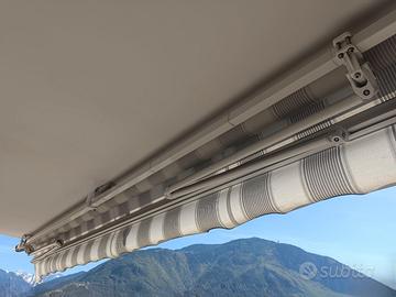 Tenda motorizzata, con sensore vento e telecomando