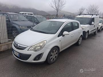 OPEL Corsa 1.2 85CV 5 porte Club ok Neopatentati