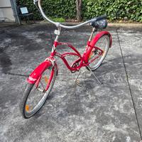 Bicicletta rossa Electra