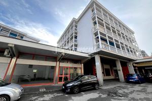 LUMINOSO E AMPIO APPARTAMENTO IN CENTRO