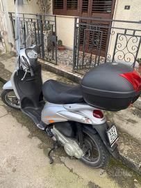 Scootr Piaggio 50 Liberty