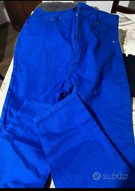 Jeans bluette mai usati