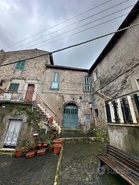 Immobile situato nel centro storico di Paliano
