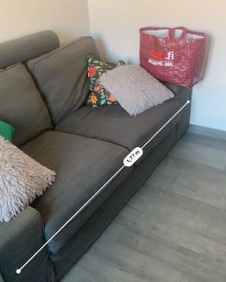 Divano Ikea grigio 2/3 posti
