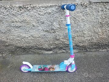 Bicicletta e scooter per bambine