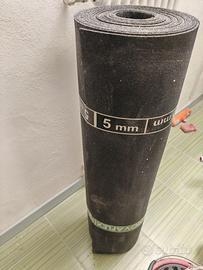 Tappeto anticalpestio sottomassetto 5mm gomma