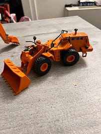 Modellino 1998 ruspa fiat in metallo