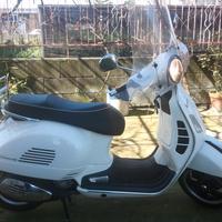 Piaggio Vespa 300 GTS ie - 2010