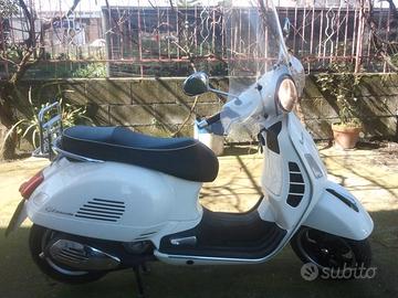 Piaggio Vespa 300 GTS ie - 2010