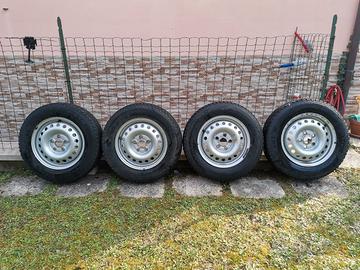Cerchi e gomme invernali VW T4