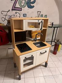 Cucina di legno Ikea