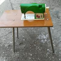 macchina per cucire vintage 