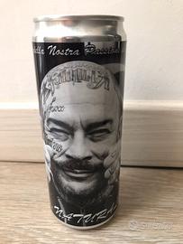 Lattina di acqua naturale