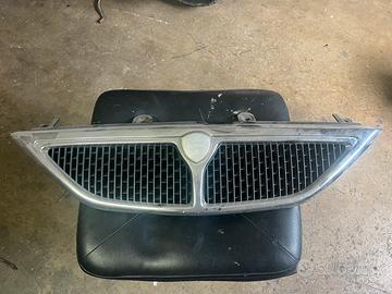 Maschera anteriore lancia y